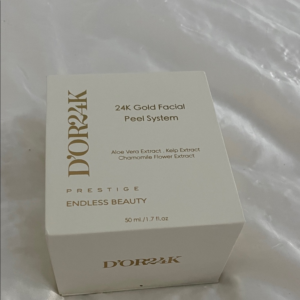 Gold Facial Peel